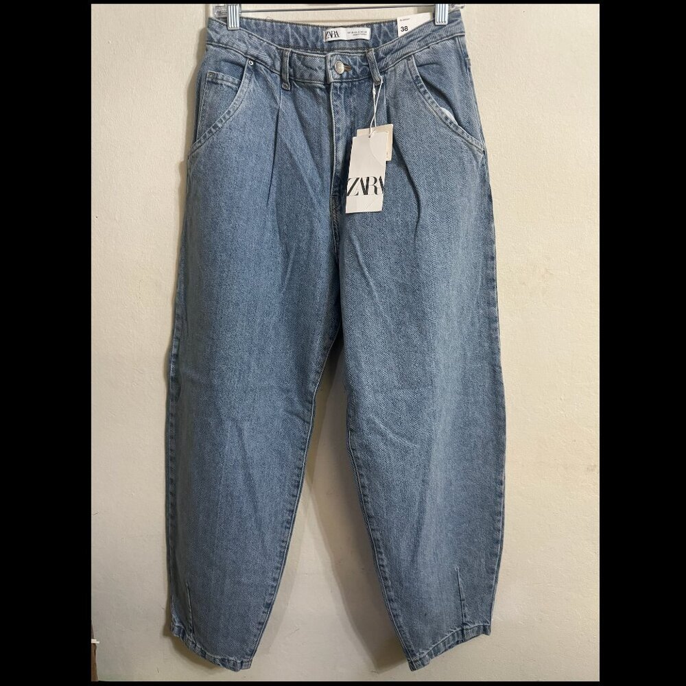 Zara Women’s Classic High-Waisted Jeans Size 6 NEW WITH TAG!